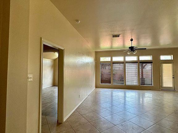2nd image of 2922 Silhouette Bay Dr
