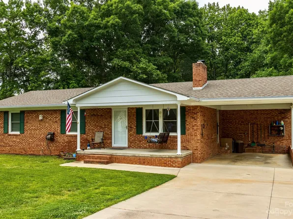 406 Keener Acres St, Lincolnton, NC 28092