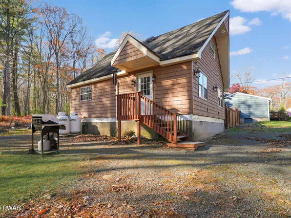 261 Marcel Dr, Dingmans Ferry, PA 18328