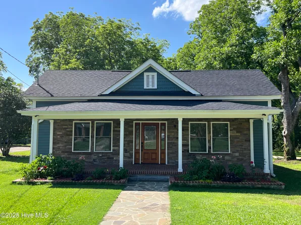 223 E Nash Street, Spring Hope, NC 27882