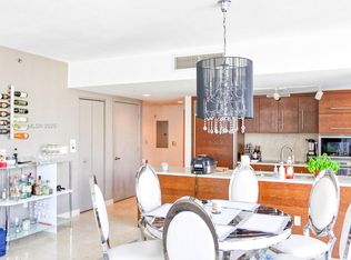 475 Brickell Ave APT 1615, Miami, FL 33131