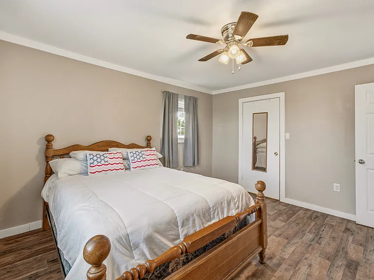25263 N Highway 281 — Photo 17