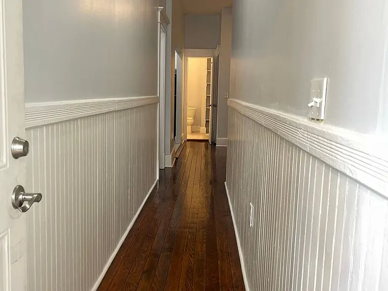 412 E Duffy St — Photo 3