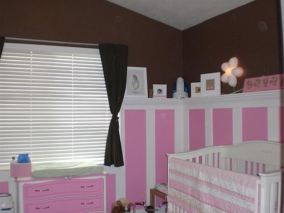 5th image of 1546 W 110 N Unit 5