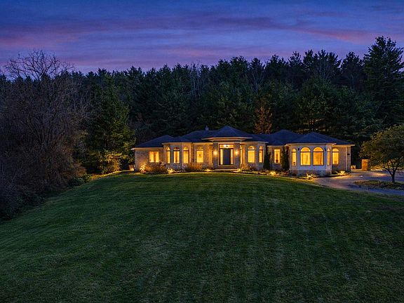 4th image of 11 Cedar Hill Drive