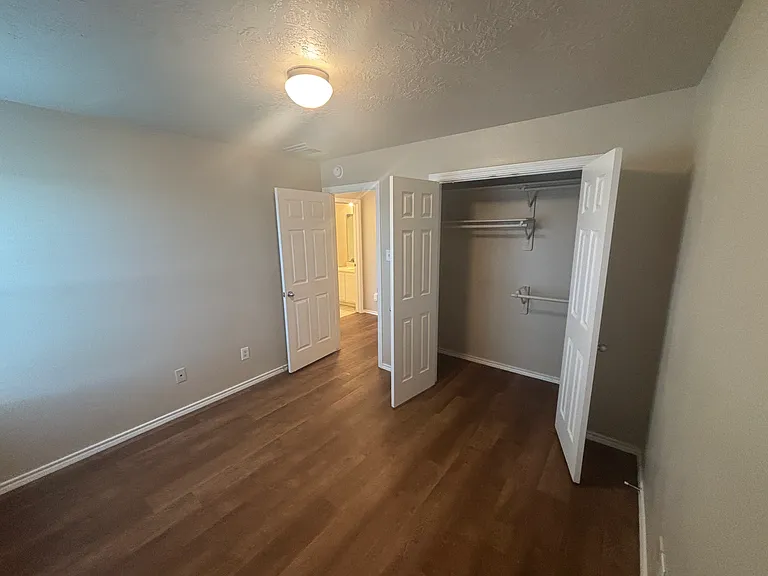 8805 Elm Drake Ln — Photo 17