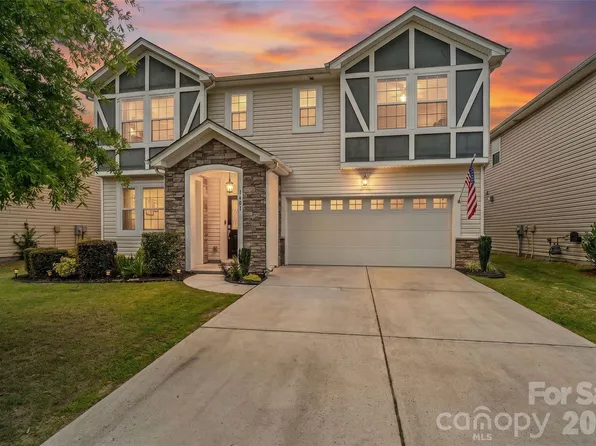 1401 Kings Grove Dr, York, SC 29745