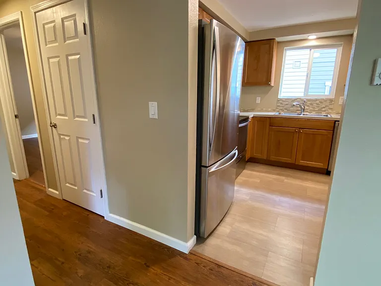 2821 Pacific St — Photo 11