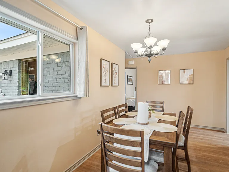 9123 Barton St — Photo 10
