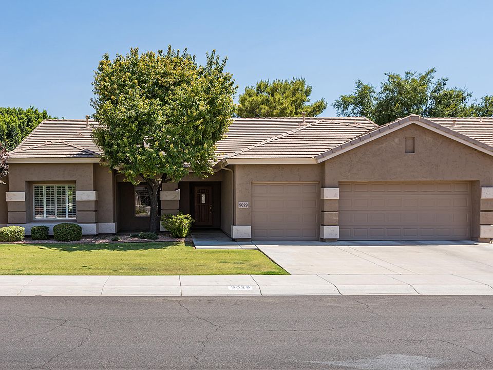 1st image of 5029 E Michelle Dr