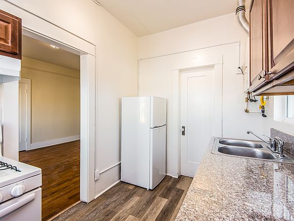4th image of 3767 Midvale Ave APT 4