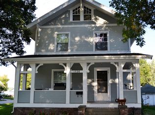 1726 1st Ave, Perry, IA 50220