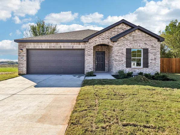 433 Landyn St, Springtown, TX 76082