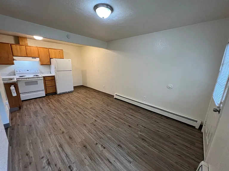 2224 D St — Photo 3