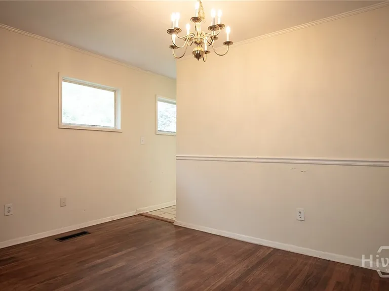 175 Habersham Way — Photo 7