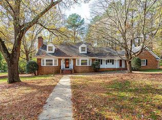 208 Sweetbriar Dr, Henrico, VA 23238