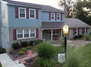 1720 Beaver Hollow Dr, Norristown, PA 19403
