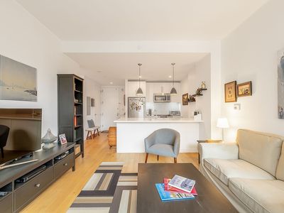 27-21 44th Dr #801, Long Island City, NY, 11101