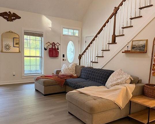 3rd image of 3124 Autumn Ridge Dr W