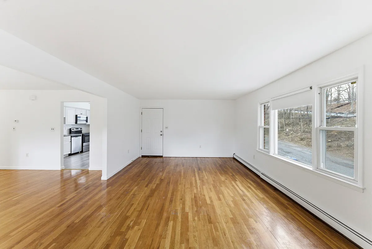 Building Photo - 443 5th St #2