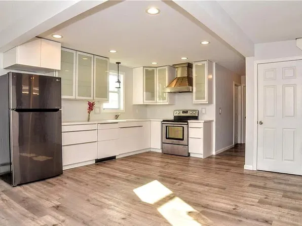 118 Webb Ave, Stamford, CT 06902