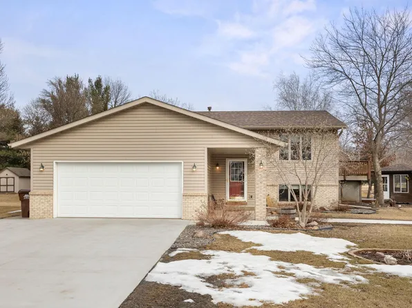 923 Hillside Ave SW, New Prague, MN 56071