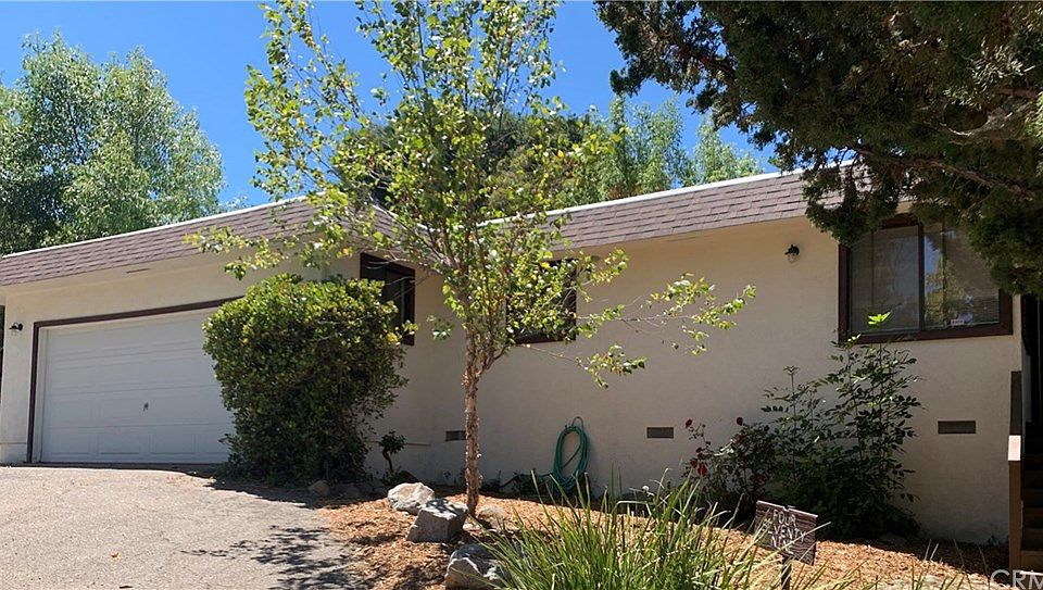 1st image of 479 Ramona Dr