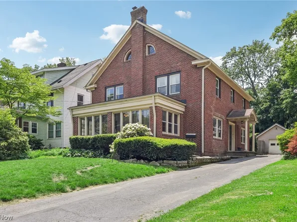 224 Casterton Ave, Akron, OH 44303