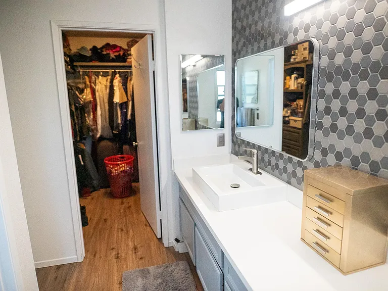 1575 Apache Dr #F — Photo 15