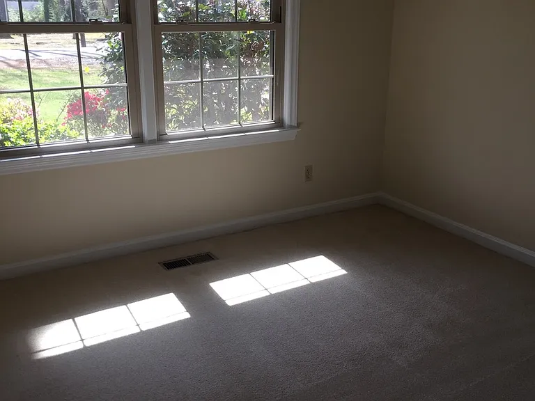 1301 Brookwood Dr — Photo 6