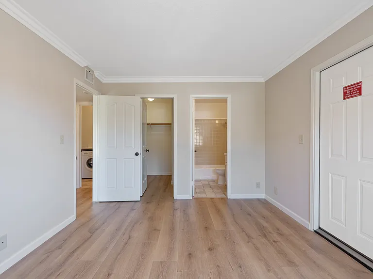 1243 Virginia Ave #9 — Photo 23