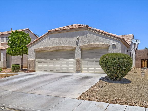 4th image of 3830 W El Campo Grande Ave