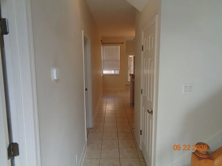 210 Woodhouse Ln — Photo 9