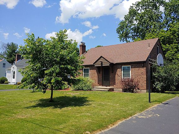 2nd image of 15 Witbeck Dr