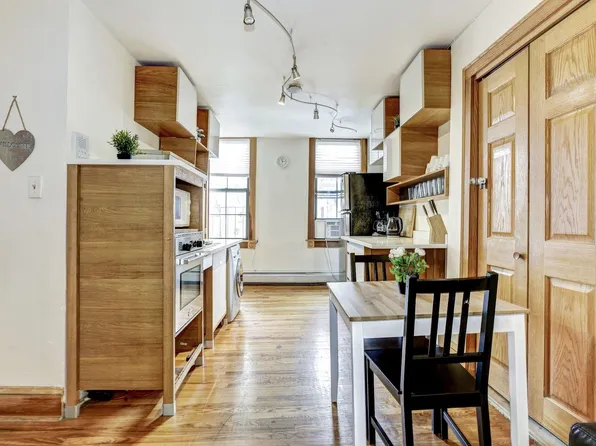 314 6th Street image 7 of 28