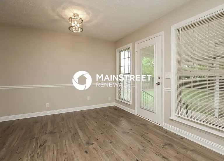 2319 Centertree Dr — Photo 5