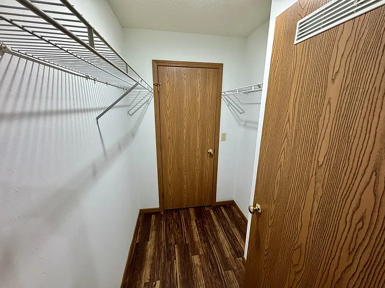 426 Oakwood Ave #C — Photo 8