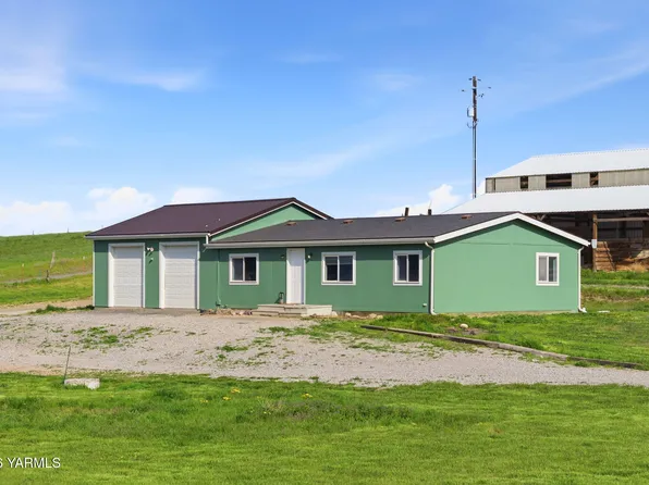 201 Gopher Rd, Selah, WA 98942