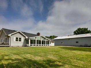 17806 Sunnydale Rd, Council Bluffs, IA 51503