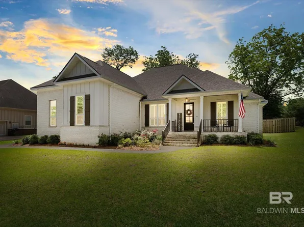 272 Chet Ave, Fairhope, AL 36532