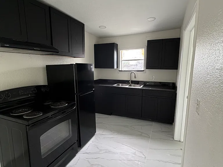 4518 New Orleans St #4 — Photo 13