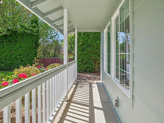 5th image of 2477 SE 61st Ln