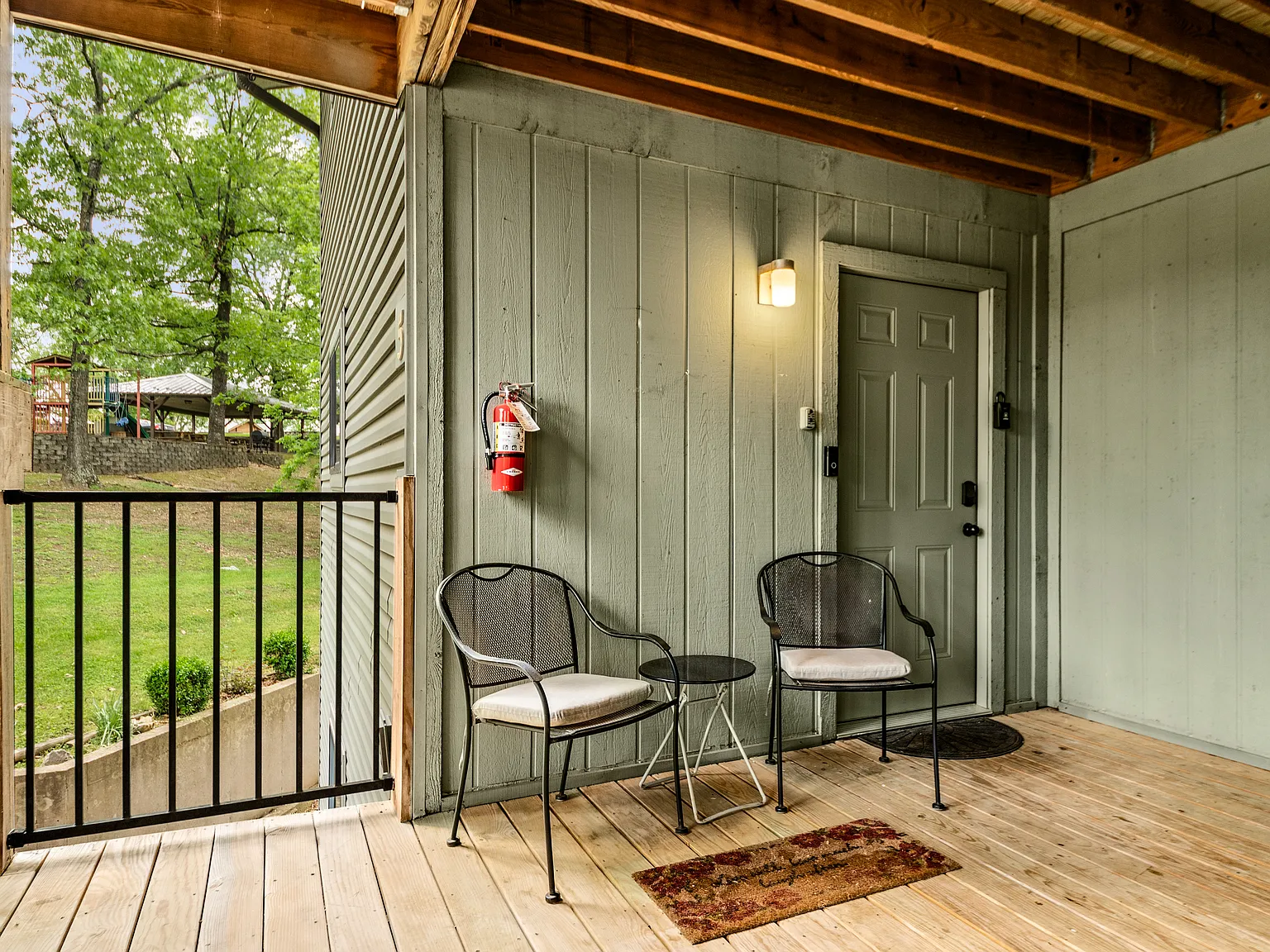 437 Notch Ln — Photo 3