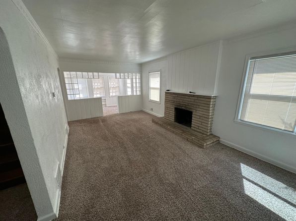 5921 Paseo Blvd