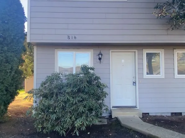 LaCreole Townhomes #1050, 418 SE Lacreole Dr APT 4, Dallas, OR 97338