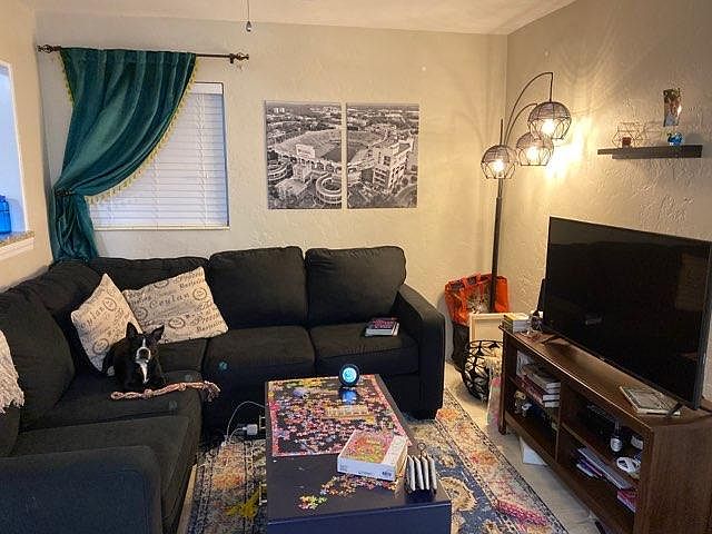 1st image of 108 7th Ave N APT 4