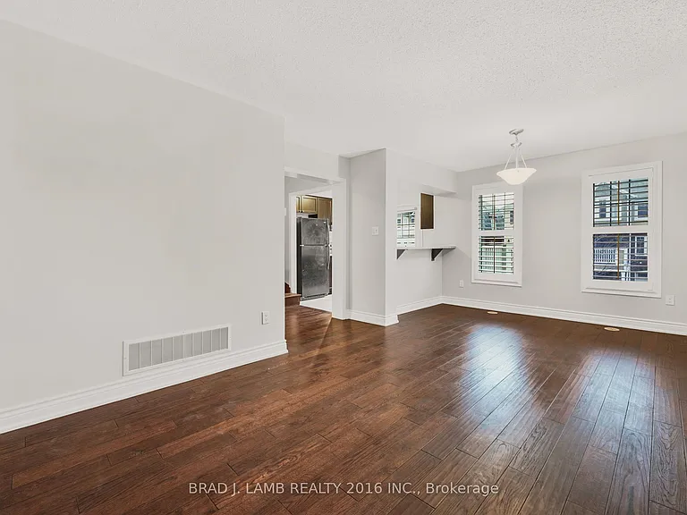 930 Nadalin Hts — Photo 9