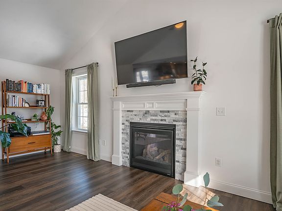 5th image of 87 Timber Ridge Drive