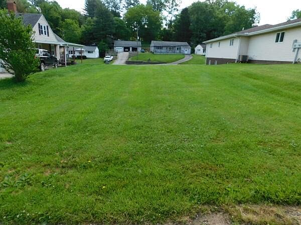 2nd image of 0 Walhonding Ave