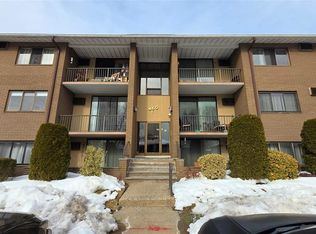 460 Liberty St APT 205, Little Ferry, NJ 07643